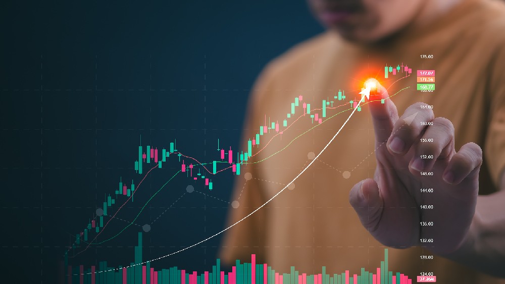 技术指标实战指南：用数据透视市场波动的底层逻辑