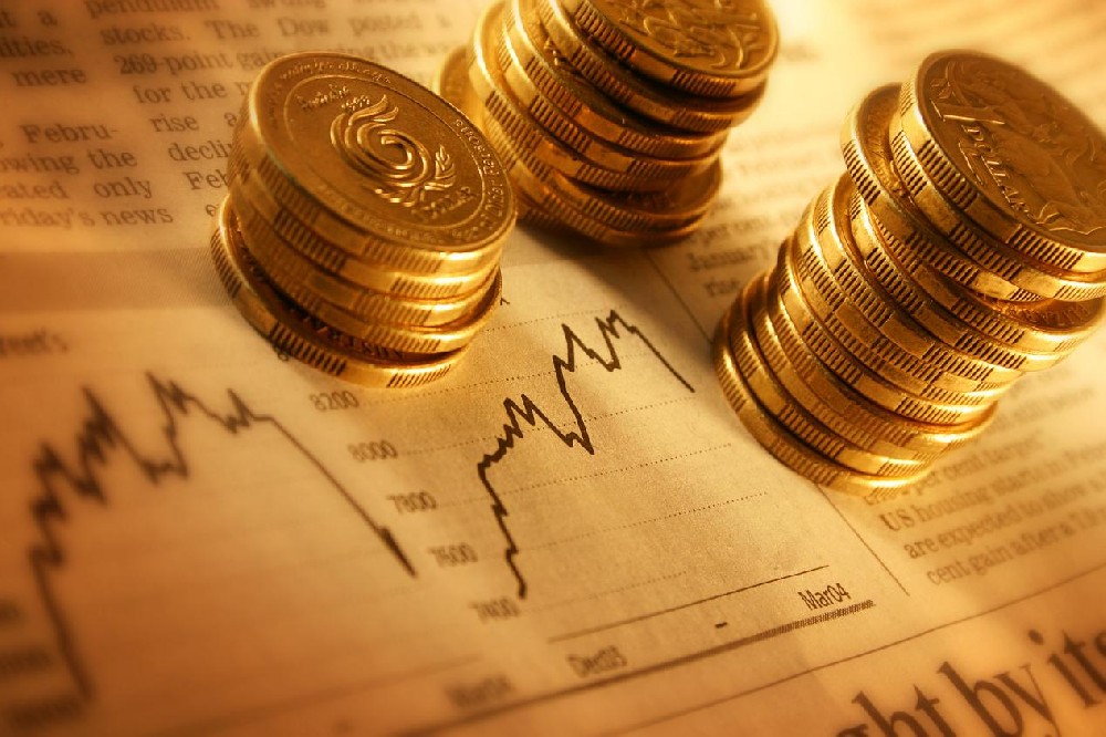 Standing on the shoulders of giants: Mastering CFDs and Copy Trading from Scratch