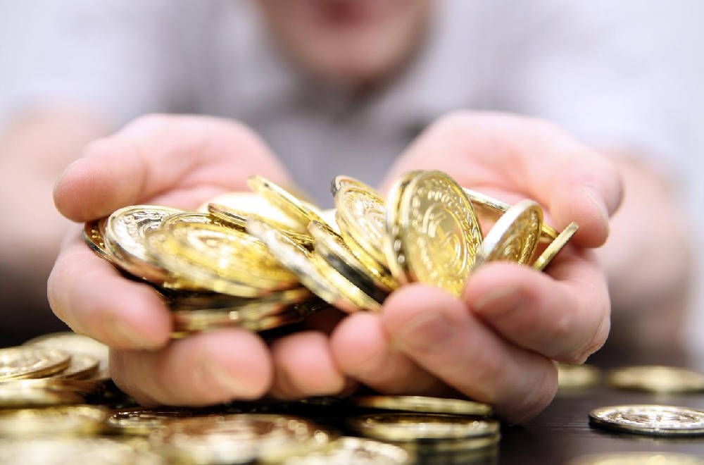 How do the ACE Markets platform features support the learning and practice of precious metals investors?